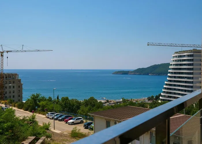 Contemporary Apartment Nikic